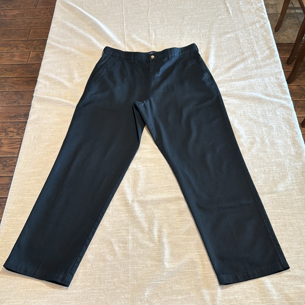 Puritan Men’s black pants. Size 36X32.